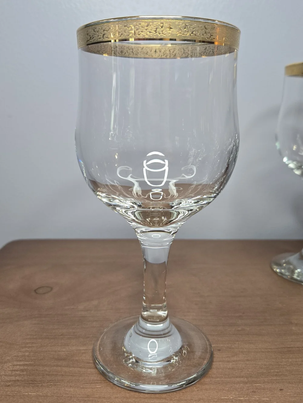 Gold Rim Crystal Wine Glasses - Set of 8